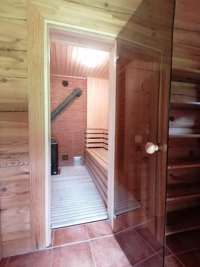 Дома для отпуска Vacation home by the lake with sauna Stalbe