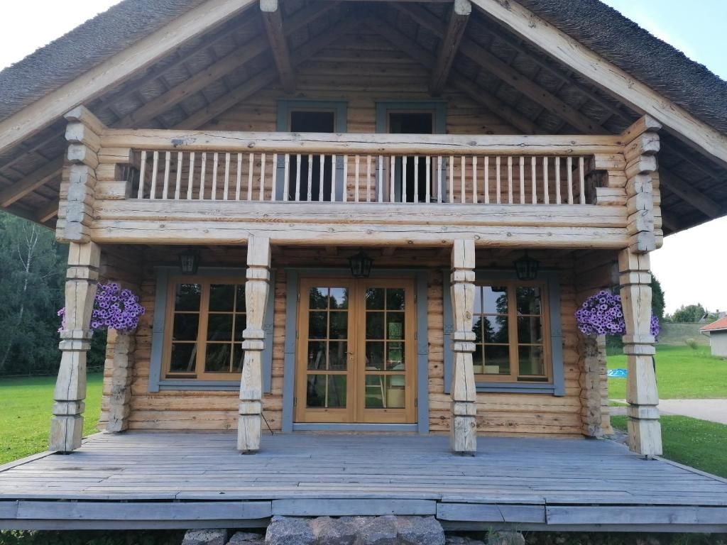 Дома для отпуска Vacation home by the lake with sauna Stalbe